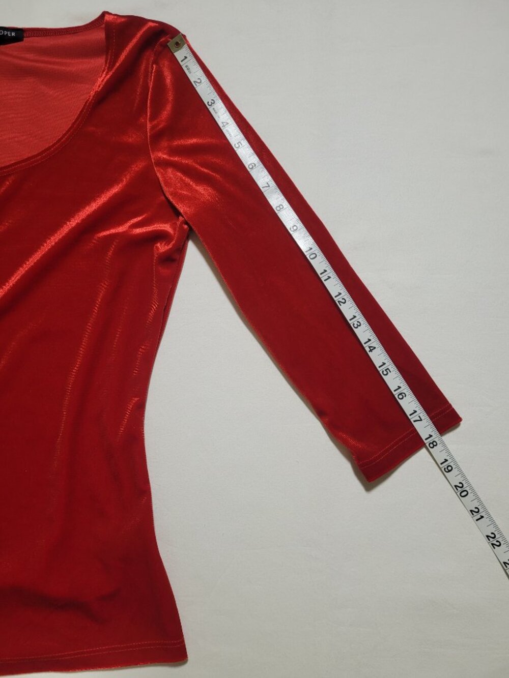 Boston Proper Red Velvet Scoop Neck 3/4 Sleeve Top Small Stretch Blouse Holiday - Picture 7 of 8